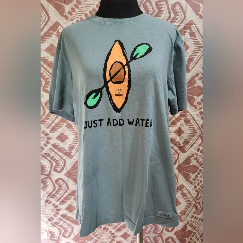Men's Size Medium Life Is Good Crusher Tee.